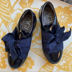 AGL black patent loafer/navy bow 37.5